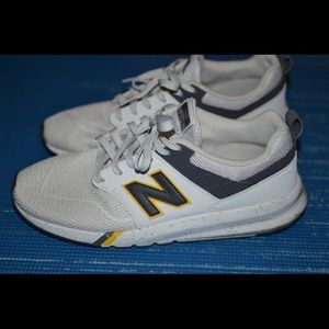 Men’s New Balance sneakers